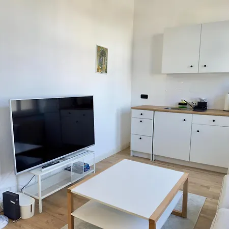 Apartment Raha - Charmantes Studio-apartment - Hbf - Gratis Parkplatz *