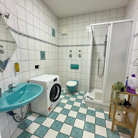 Apartment Raha - Charmantes Studio-apartment - Hbf - Gratis Parkplatz Erfurt